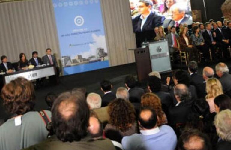 Imagen de El titular de la Ans&eacute;s dijo que en Santa Fe se construyeron 900 casas por el plan Procrear