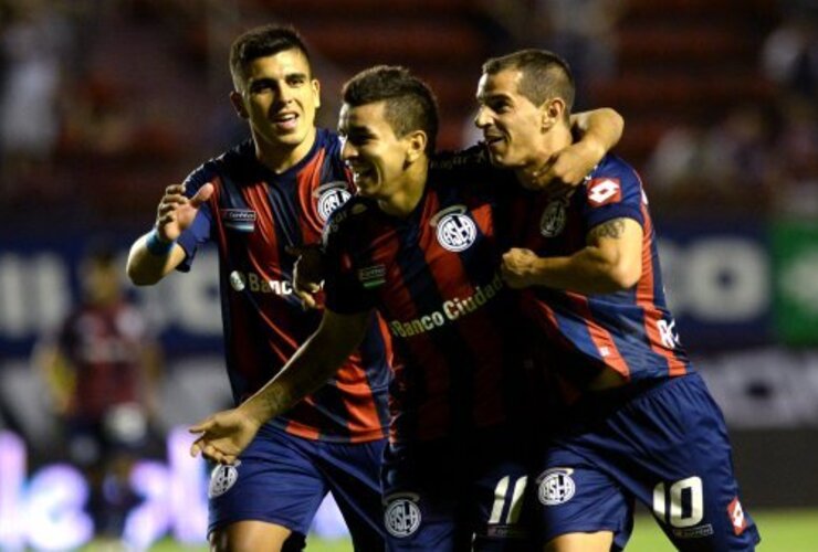 Imagen de San Lorenzo por la punta ante Lanús y River busca un triunfo