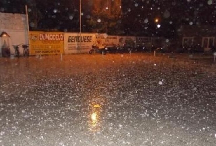 Imagen de Norte santafesino: Lluvia, granizo y muchos daños