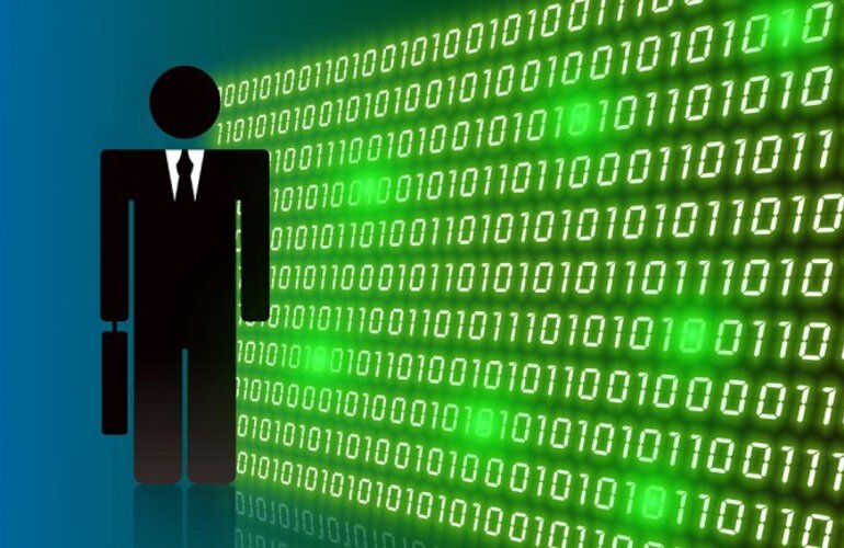 Imagen de &iquest;Es posible desarrollar una personalidad on line diferente a la real?