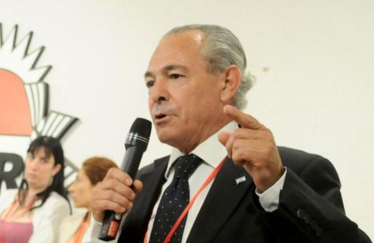 Imagen de Mario Barletta se recupera luego de una intervenci&oacute;n card&iacute;aca