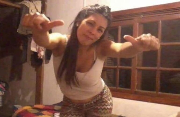 Imagen de Violencia de G&eacute;nero: El ex novio la mat&oacute; a pu&ntilde;aladas delante de su beba