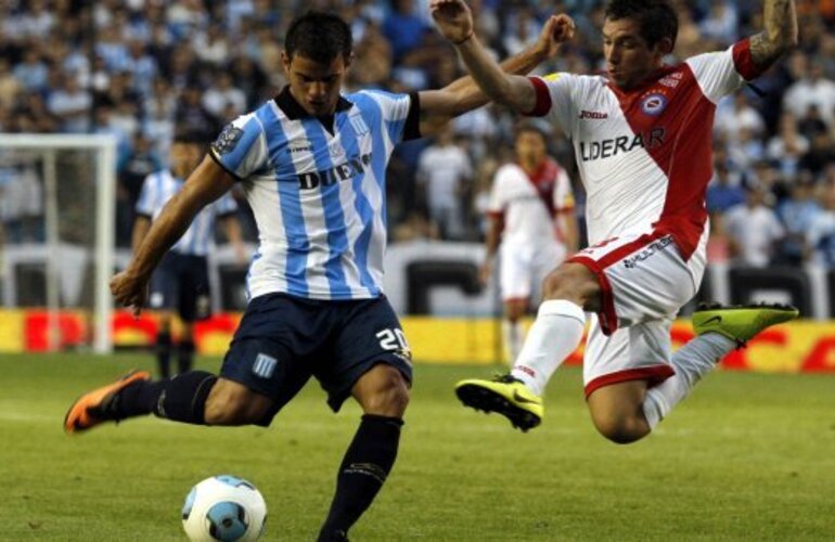 Imagen de Torneo Inicial: Argentinos le ganó a Racing y le cortó la racha