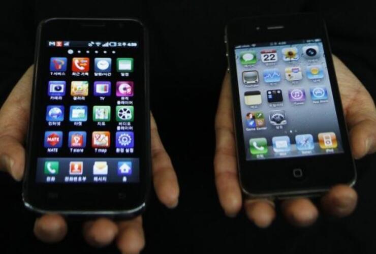 Imagen de Samsung debe pagar U$S 290 millones a Apple por copiar funciones del iPhone y el iPad