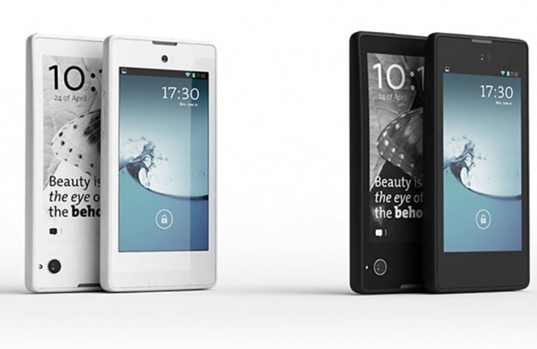 Imagen de Llega el Yotaphone, un smartphone con dos pantallas