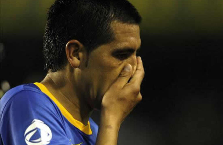 Imagen de Confirmado: se desgarró Riquelme y no jugará hasta el año que viene