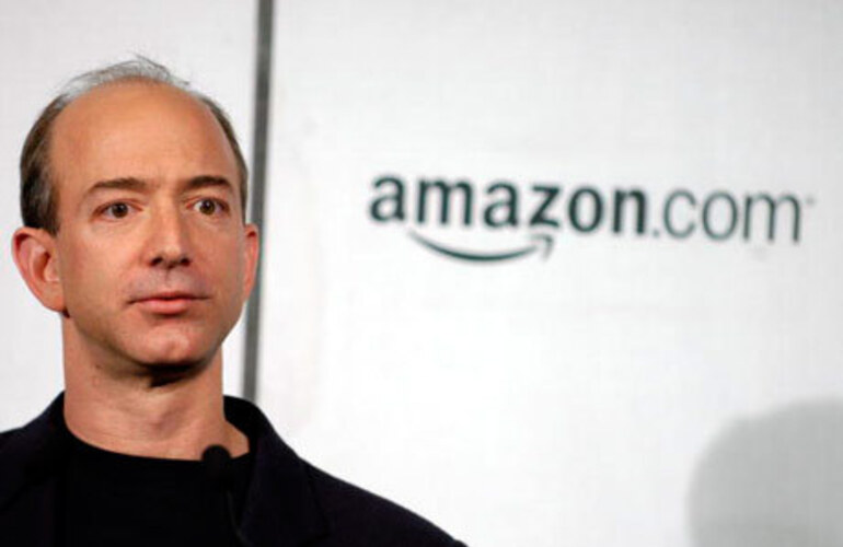 El CEO de Amazon, Jeff Bezos, dijo que los �drones� pueden manejar productos de menos de 2.3 kilogramos de peso.