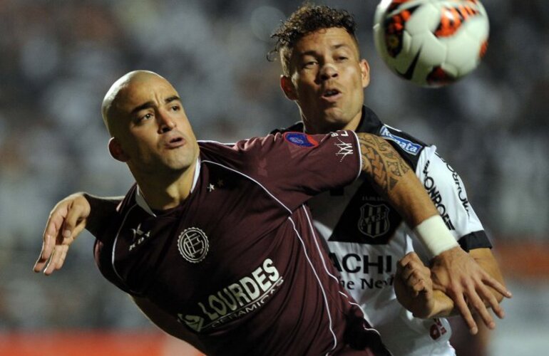 Imagen de Copa Sudamericana: Lan&uacute;s empat&oacute; en Brasil
