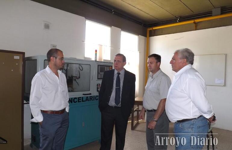 Darío Gres, Julio Schneider, Gustavo Victorio y el futuro Secretario de Obras Públicas Ricardo Mansilla