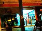 Mientras tanto los comercios por temor cerraban sus puertas antes del horario habitual. Foto: Fiama Torres para AD