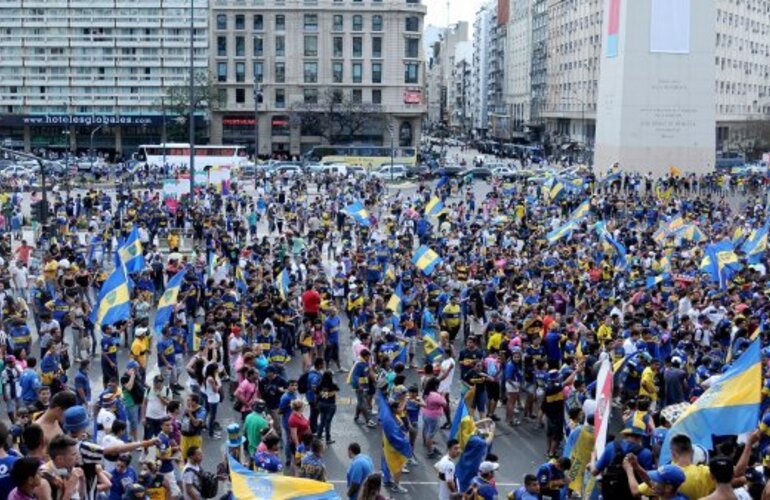 Imagen de Mataron a un hincha de Boca tras los incidentes en el Obelisco