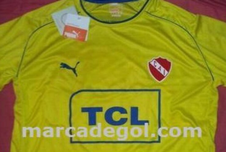 Imagen de ¿Se viene la nueva camiseta "amarilla" de Independiente?