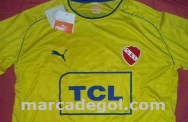 Imagen de ¿Se viene la nueva camiseta "amarilla" de Independiente?