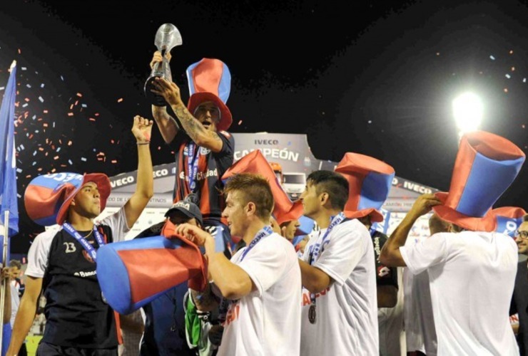 Imagen de San Lorenzo es campeón del Torneo Inicial