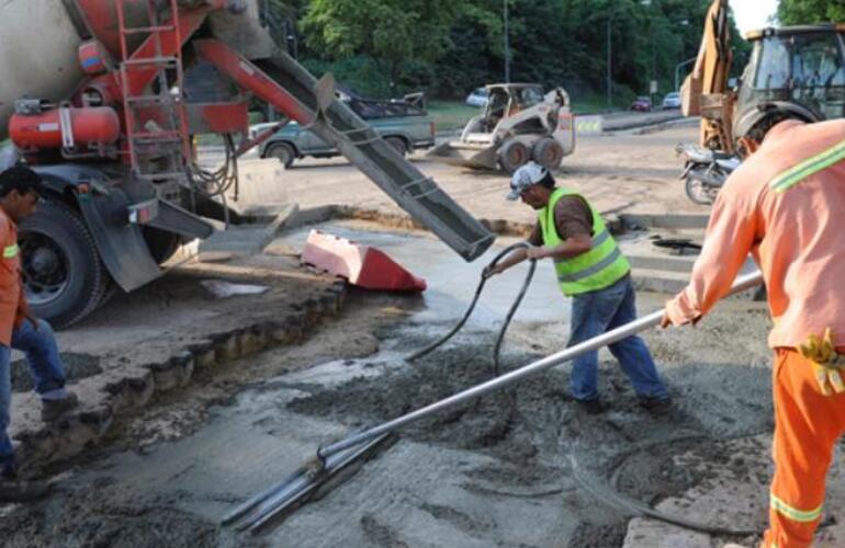 La obra en la avenida concluirá dentro de los plazos previstos por las autoridades. Una de los arterias más emblemáticas de Rosario se renovará por comple