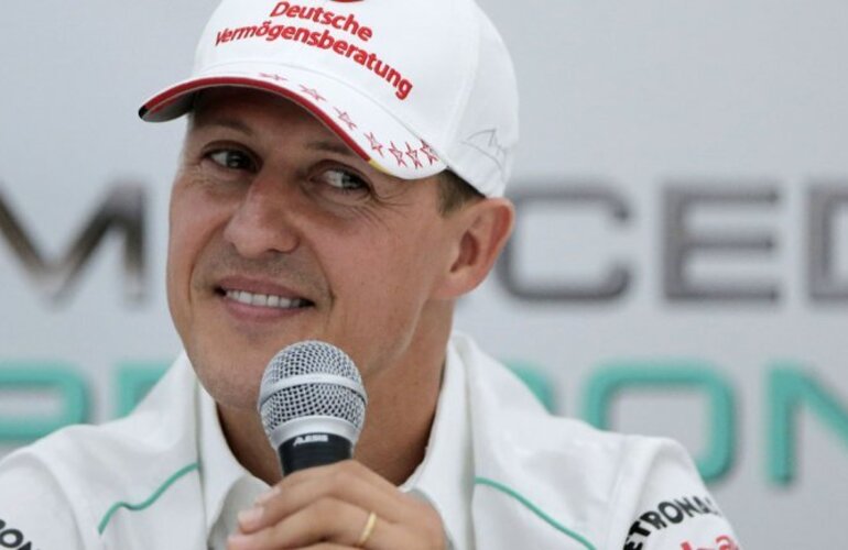 Imagen de Nuevo parte médico sobre Michael Schumacher: "No está fuera de peligro pero hay una leve mejoría"