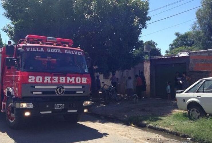 Una vivienda ubicada en calle Cte Espora al 300 se prendió fuego y la familia pide ayuda