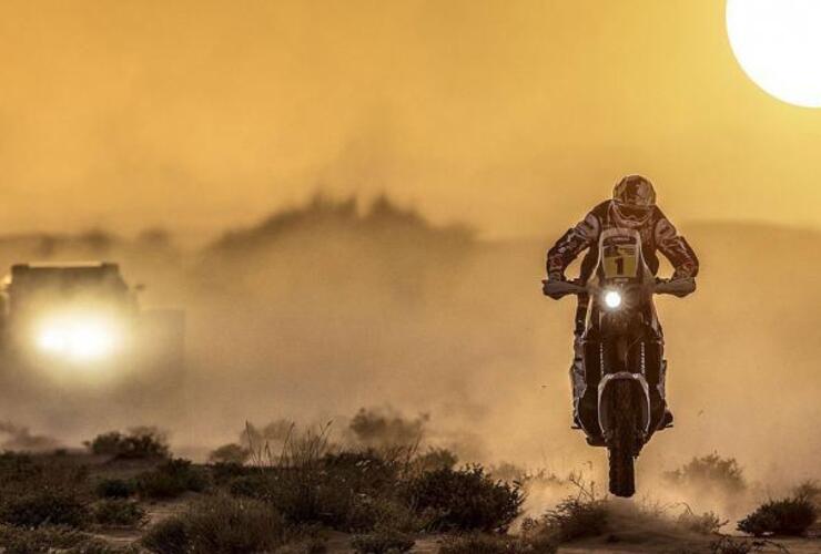 Imagen de El Dakar parte hacia San Juan y las motos encaran la primera maratón