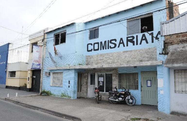 La seccional 14ª, donde se realizan las actuaciones por el robo en Eva Perón al 6100. Foto: Archivo La Capital La seccional 14ª, donde se realizan las actuaciones por el robo en Eva Perón al 6100. Foto: Archivo La Capital