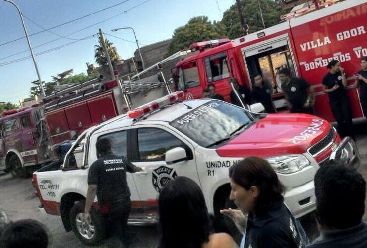 Imagen de Bomberos Voluntarios de Pueblo Esther suman una unidad para incendio de pastizales