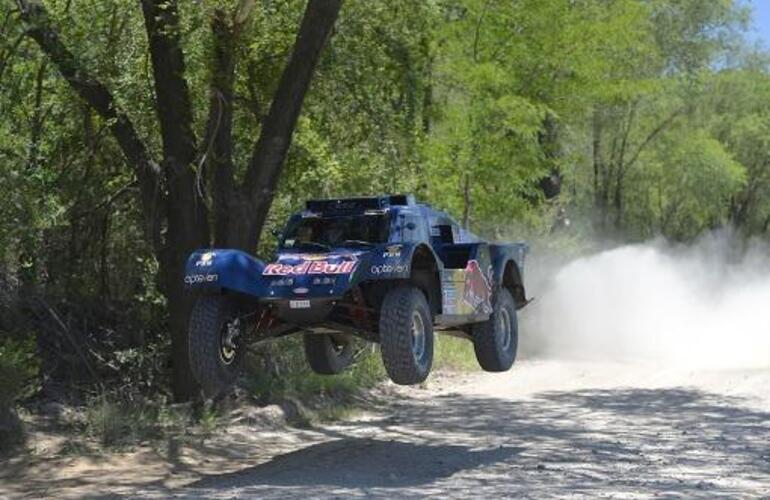 Imagen de Dakar 2014: Sainz ganó la última etapa en Argentina y Barreda, el histórico ingreso a Bolivia