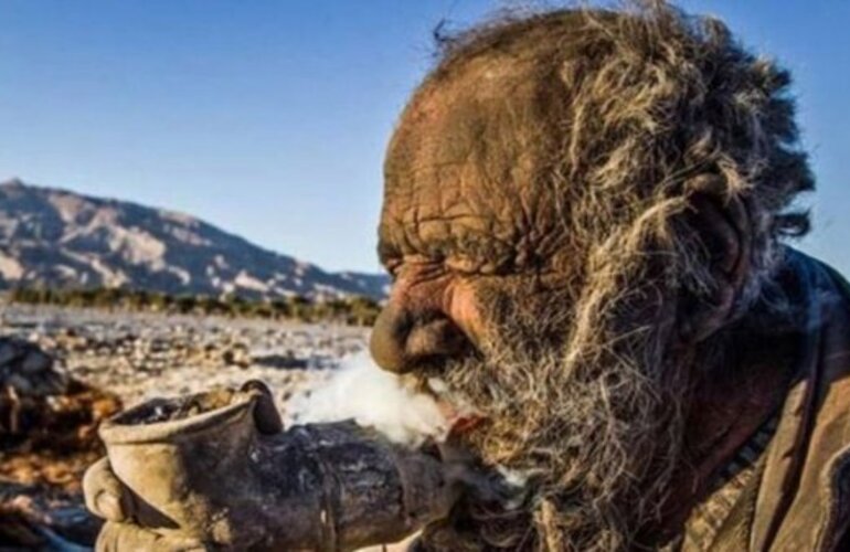 Imagen de Un iran&iacute; lleva 60 a&ntilde;os sin ba&ntilde;arse