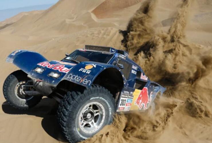 Imagen de Dakar 2014: Sainz destrozó su Buggy en un enlace y abandonó en la 10ª etapa