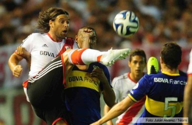 Imagen de Boca fue m&aacute;s que River pero Delfino incidi&oacute; en el resultado final