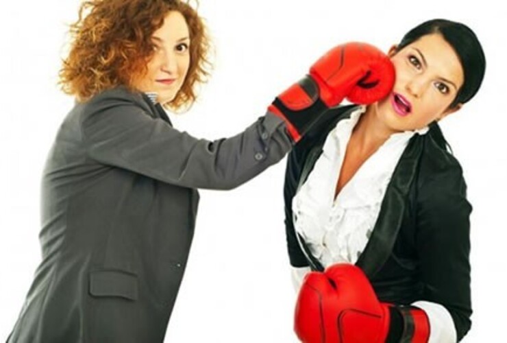 Imagen de Mujeres competitivas: Usan las redes sociales para compararse