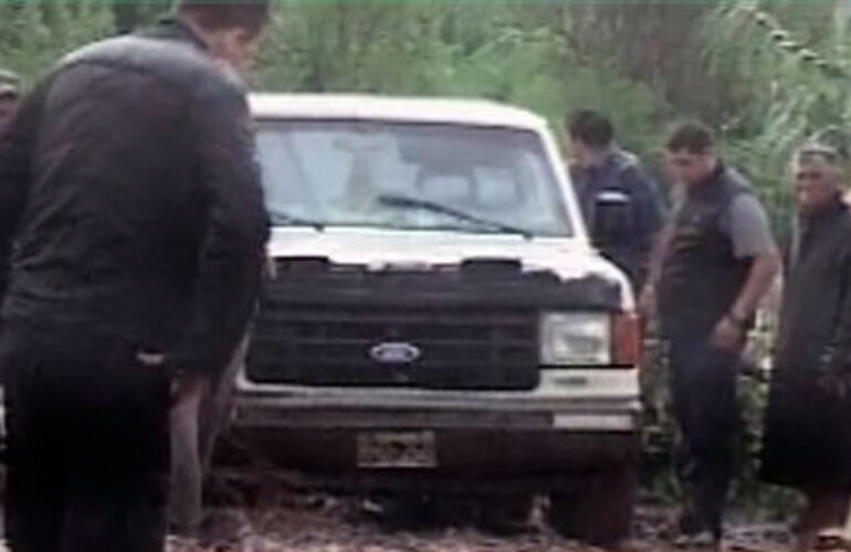 La víctima fue estaba en su camioneta cuando lo abordaron los delincuentes. Foto: captura imagen de TV/El Tres