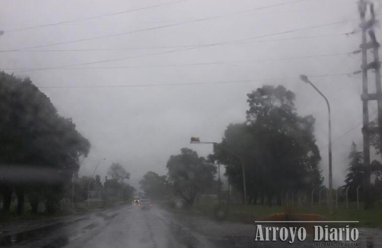 Imagen de El Tiempo: se renovó el alerta meteorológico para Santa Fe por tormentas fuertes y ráfagas de viento