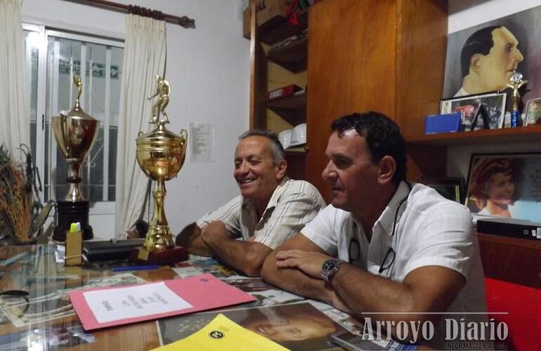 Juan Marinelli junto a Sergio Gaudio en el Sindicato de Trabajadore Municipales de Arroyo Seco