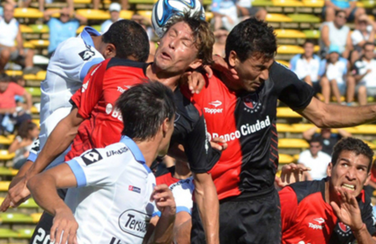 El equipo de Berti fue otro y mereci&oacute;, ampliamente, el empate