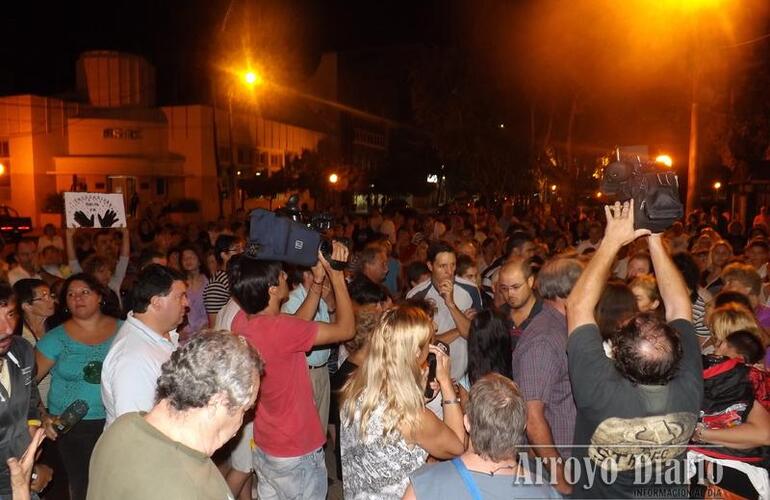 Imagen de Unas 300 personas participaron de la marcha por más seguridad