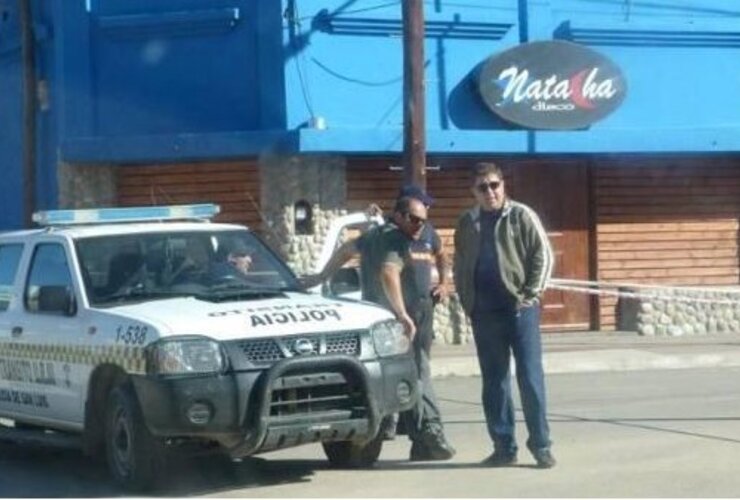 Imagen de En San Luis un policía entró a los tiros en un boliche y mató a tres personas