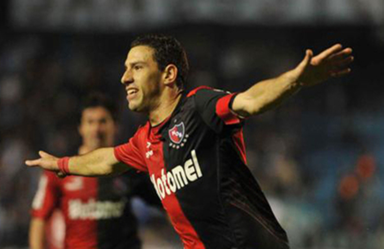 Imagen de Newell&acute;s recibe a Racing y va por todo