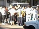 Imagen de Intentó robarle a una joven mamá y lo golpearon vecinos: está grave