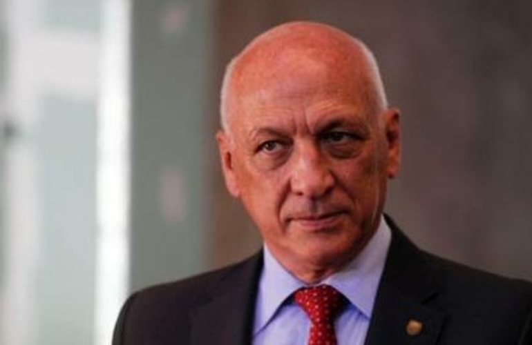 Imagen de Presos con celulares: Bonfatti acus&oacute; a polic&iacute;as "corruptos"