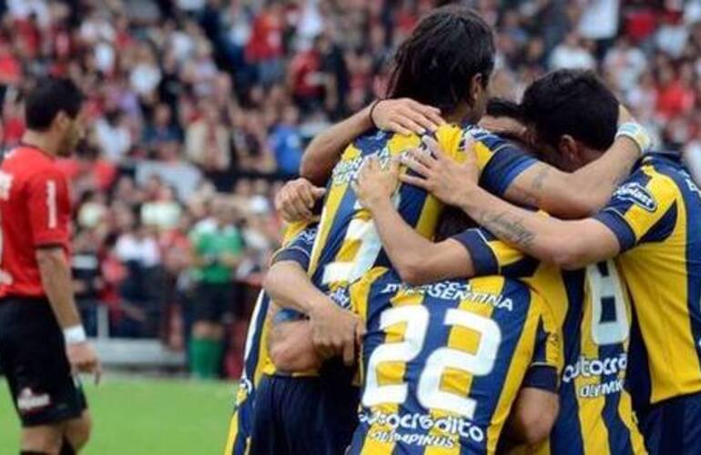 Imagen de Torneo Final: Rosario Central volvi&oacute; a quedarse con el cl&aacute;sico rosarino