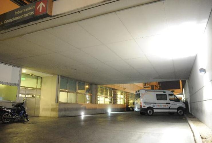 El Hospital de Emergencia, donde está internada la víctima del intento de asalto. Foto: Archivo La Capital