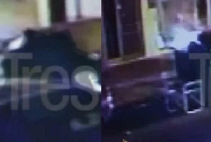 El chofer abre el contenedor y después se inicia el fuego. Foto: captura de pantalla El Tres