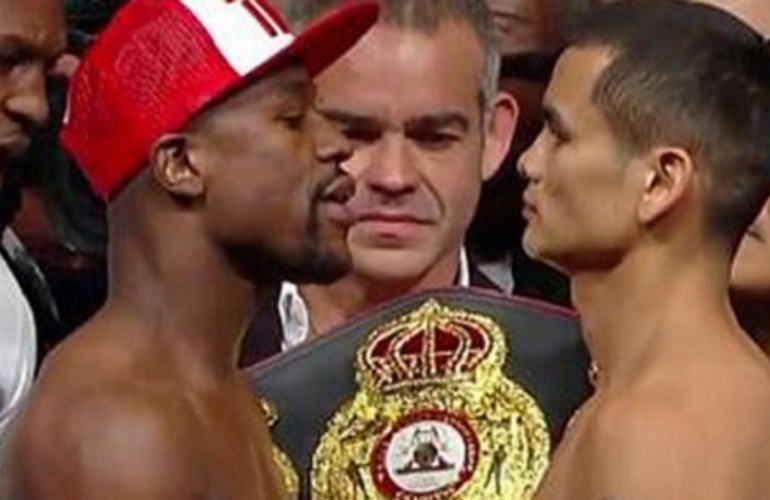 Imagen de Boxeo: Maidana y Mayweather pasaron la balanza y se viene la pelea