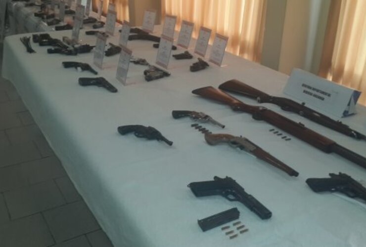 Imagen de Secuestran casi 100 armas, drogas y autos: hay unos 20 detenidos