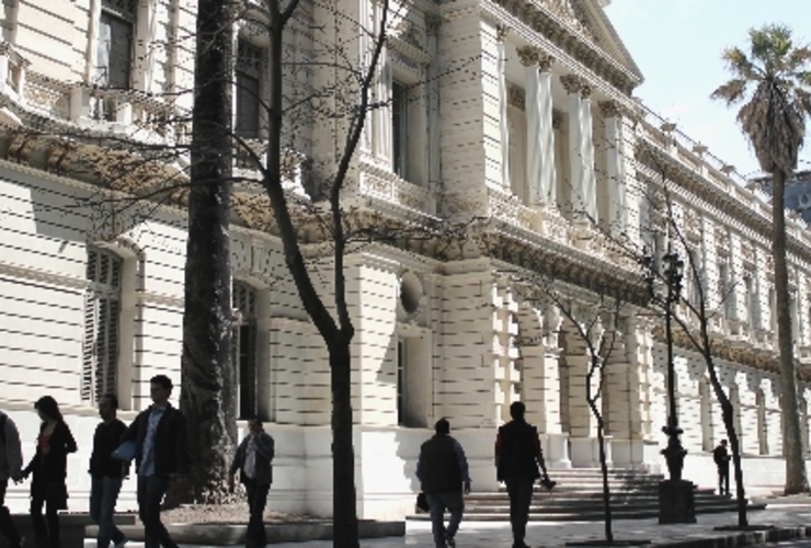 Las doce facultades locales permanecerán sin actividad en las aulas.