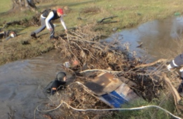 Cuando la encontraron, la nena estaba totalmente sumergida. Foto: Venado24.com