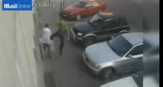 Imagen de Le pegó a una mujer "por aburrimiento"