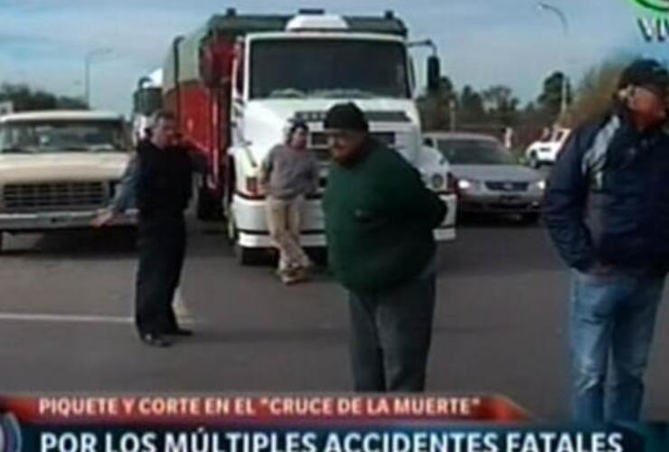 El camionero dijo que no paró porque estaba "apurado" para entregar la mercadería que transportaba.