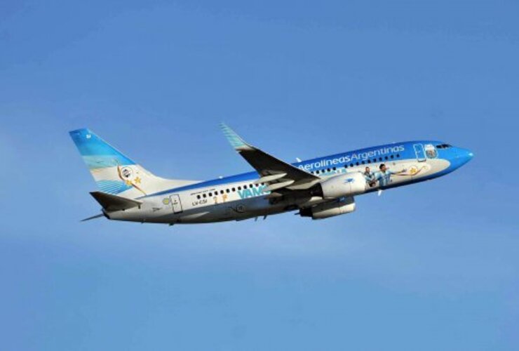 Imagen de La Selecci&oacute;n parti&oacute; rumbo a Brasil con el sue&ntilde;o de traer la copa