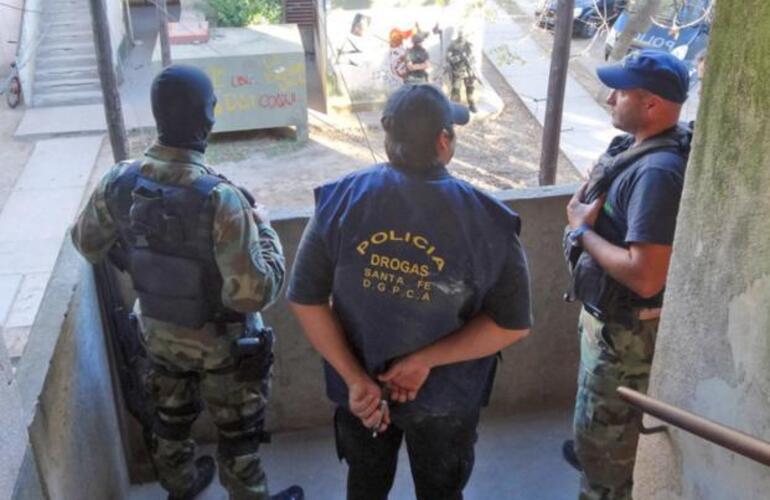 Imagen de Desbaratan una banda que ofrec&iacute;a "delivery" de drogas en la ciudad de Granadero Baigorria