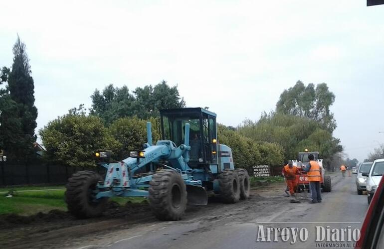 Los obreros trabajan este lunes en General Lagos